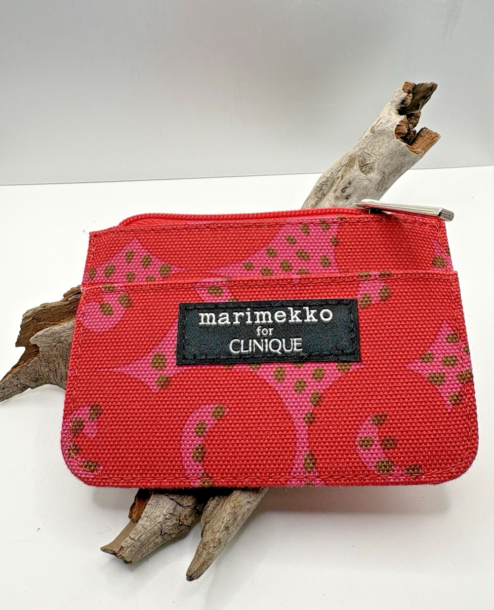 Marimekko for Clinique Pink Discontinued Mini Coin Purse Bag Travel Zipper NWOT
